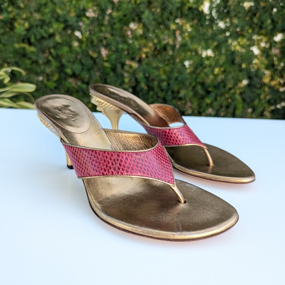 Gucci Pink Lizard Snakeskin Kitten Heel Sandals w/ Gold Studded - Picture 4 of 11